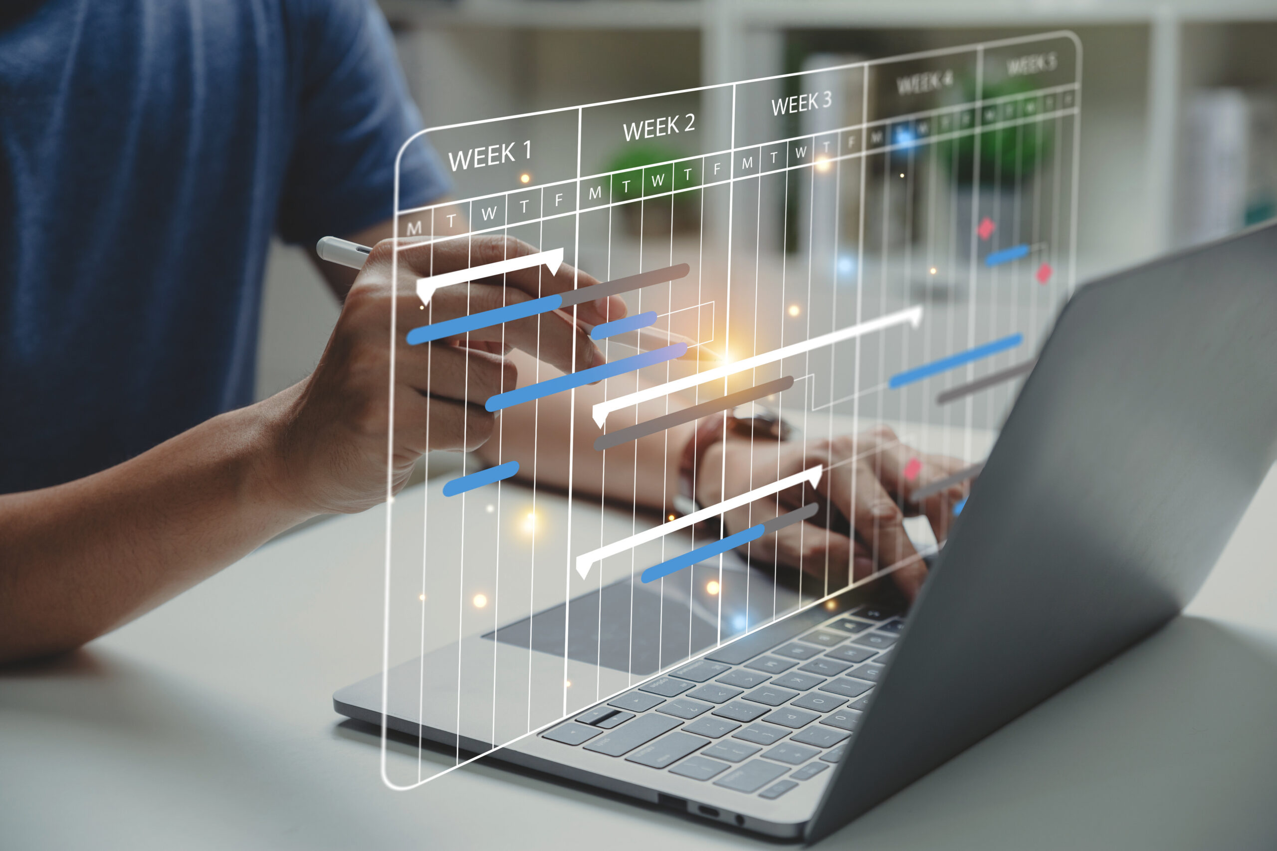 Managementdiagramm mit Planungssoftware auf dem Laptop-Bildschirm